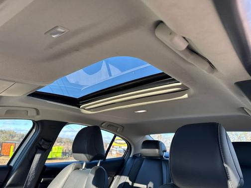 2024 Mazda Mazda3 FWD w/Preferred Package