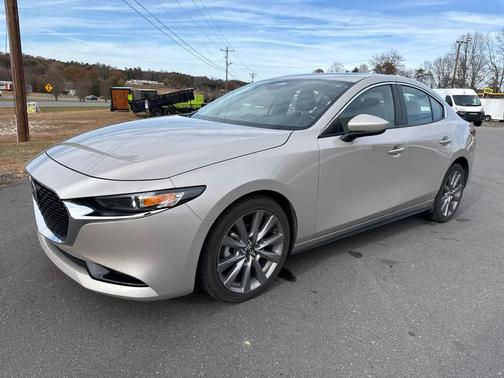 2024 Mazda Mazda3 FWD w/Preferred Package