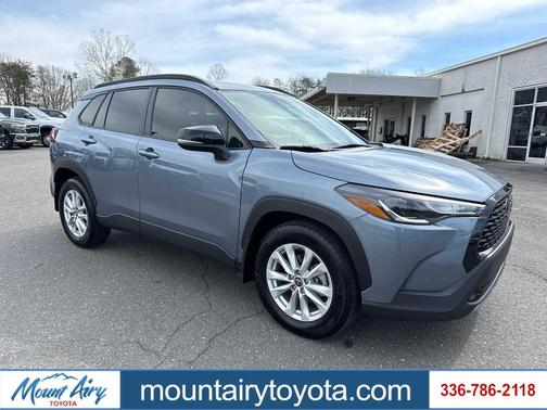 2025 Toyota Corolla Cross LE