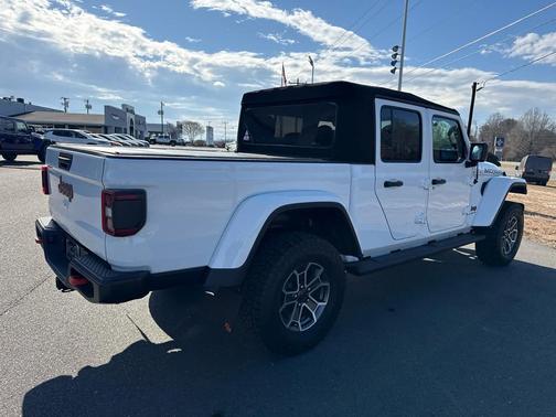 2021 Jeep Gladiator Mojave 4X4