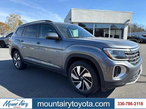 2024 Volkswagen Atlas 2.0T SE w/Technology 4MOTION