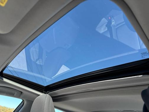 2024 Toyota Camry Hybrid LE