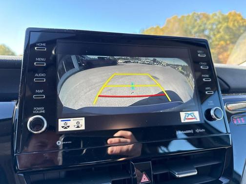 2024 Toyota Camry Hybrid LE