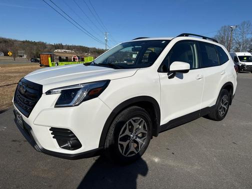 2024 Subaru Forester Premium