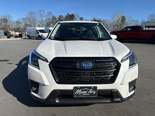 2024 Subaru Forester Premium