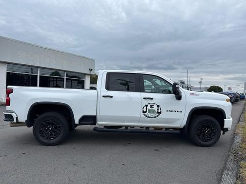 2022 Chevrolet Silverado 3500 LT