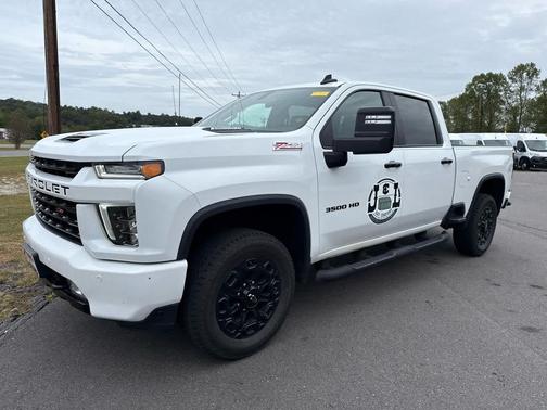 2022 Chevrolet Silverado 3500 LT