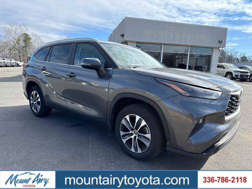 2024 Toyota Highlander XLE