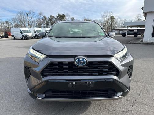 2023 Toyota RAV4 Hybrid SE
