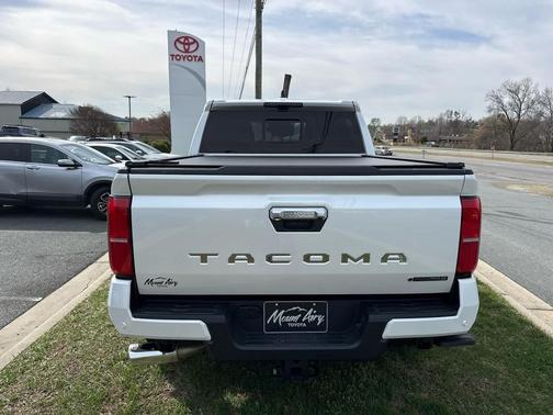2024 Toyota Tacoma Hybrid Limited