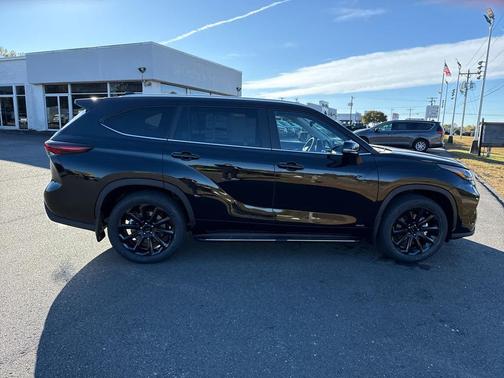 2026 Toyota Highlander Hybrid XLE