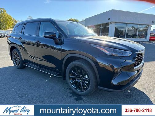 2026 Toyota Highlander Hybrid XLE