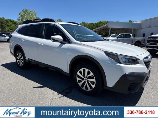 Crystal White Pearl 2022 Subaru Outback Premium
