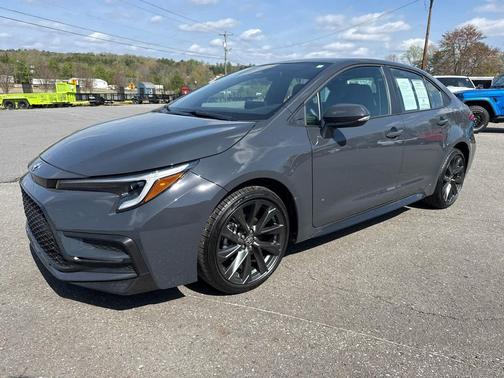 Underground 2025 Toyota Corolla SE