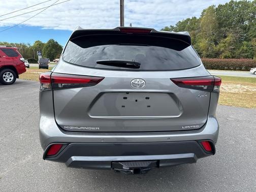 2025 Toyota Highlander Hybrid Limited