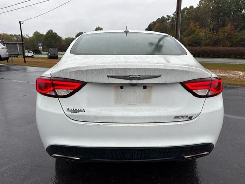 2016 Chrysler 200 S