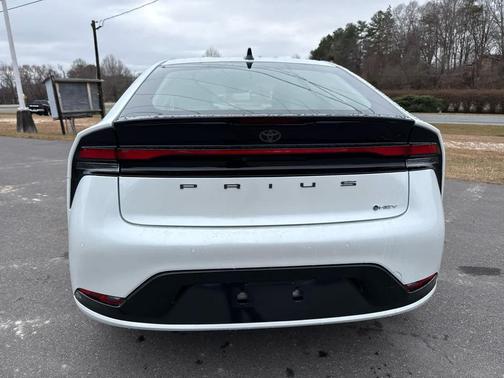 2026 Toyota Prius XLE