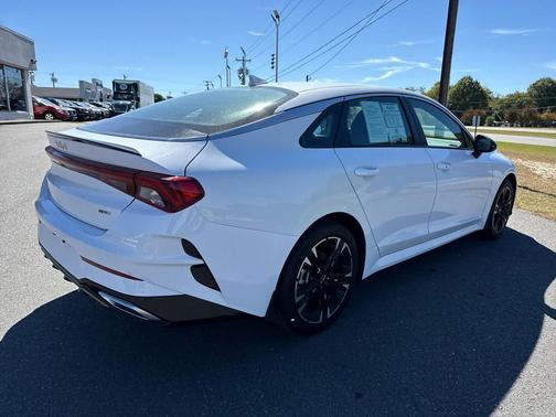 2024 Kia K5 GT-Line