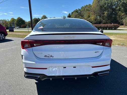 2024 Kia K5 GT-Line