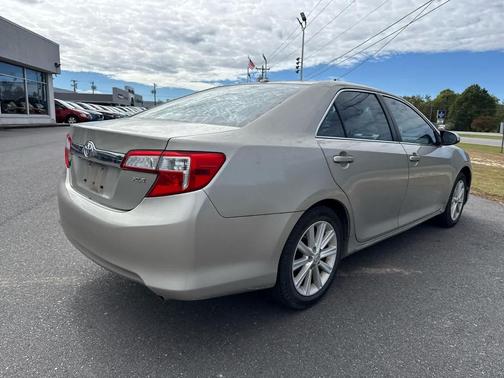 2014 Toyota Camry XLE