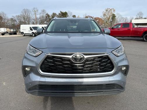 2022 Toyota Highlander Limited