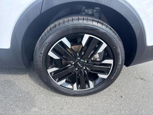 Glacial White Pearl 2024 Kia Telluride SX
