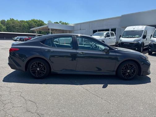 Underground 2025 Toyota Camry SE