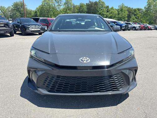 Underground 2025 Toyota Camry SE