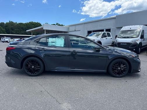 Underground 2026 Toyota Camry SE