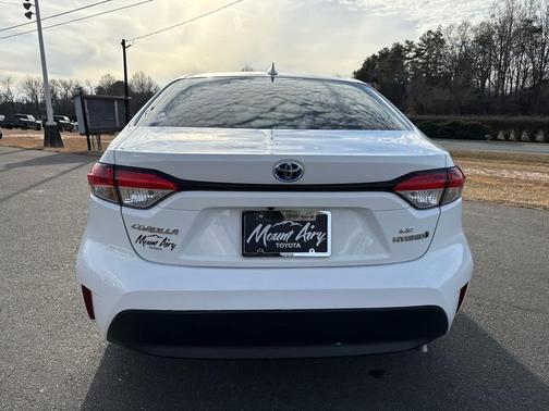 2024 Toyota Corolla Hybrid SE