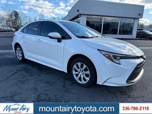 2024 Toyota Corolla Hybrid SE