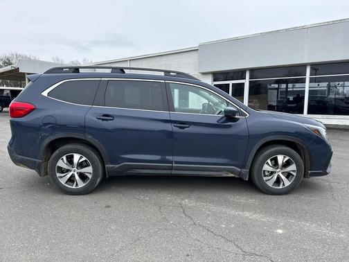 2025 Subaru Ascent Premium 8-Passenger