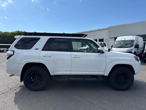 Super White 2020 Toyota 4Runner SR5 Premium