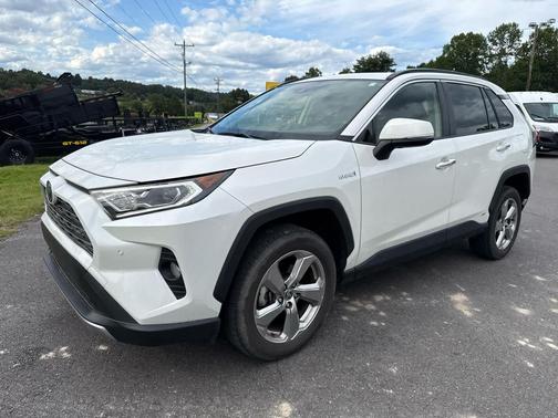 2020 Toyota RAV4 Hybrid SE