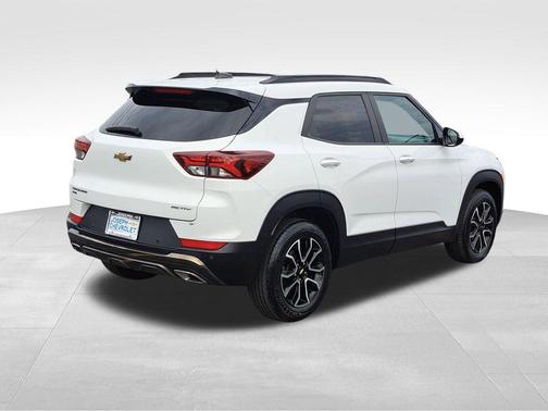 Summit White 2022 Chevrolet Trailblazer ACTIV