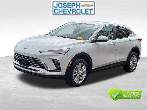 Summit White 2025 Buick Envista Preferred FWD