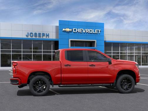 2025 Chevrolet Silverado 1500 Custom
