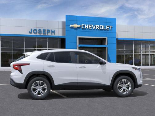 Summit White 2026 Chevrolet Trax LS