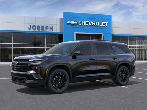 Mosaic Black Metallic 2026 Chevrolet Traverse LT