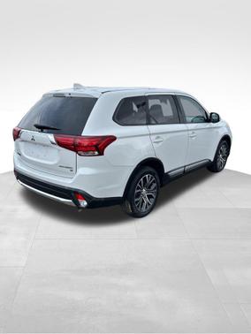 2018 Mitsubishi Outlander SE