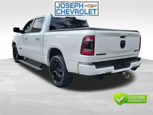 Bright White Clearcoat 2021 RAM 1500 Laramie