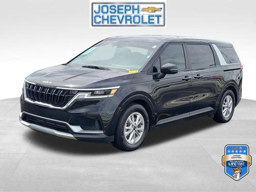 2024 Kia Carnival LX