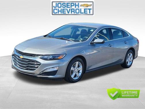 Sterling Gray Metallic 2024 Chevrolet Malibu FWD 1LT