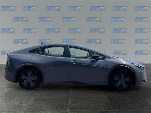 2023 Toyota Prius LE