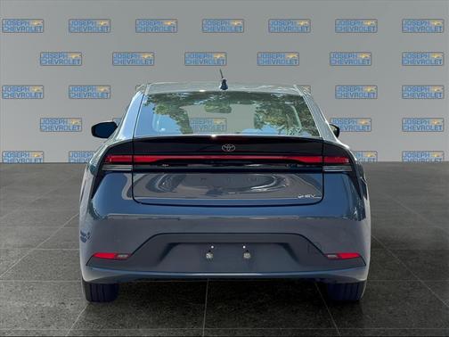 2023 Toyota Prius LE