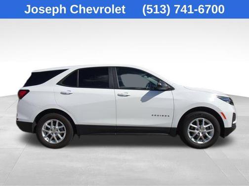 2022 Chevrolet Equinox LS
