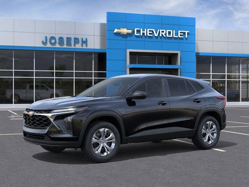 Mosaic Black Metallic 2026 Chevrolet Trax LS