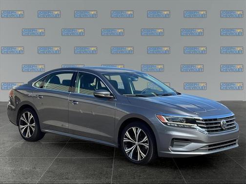 2021 Volkswagen Passat 2.0T SE