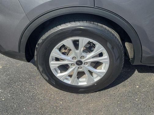 CARBONIZED GRAY METALLIC 2024 Ford Escape Active