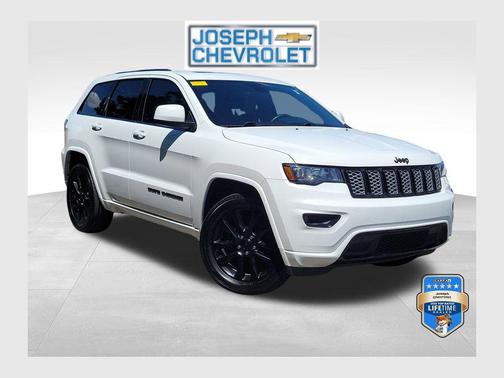 Bright White Clearcoat 2017 Jeep Grand Cherokee Altitude